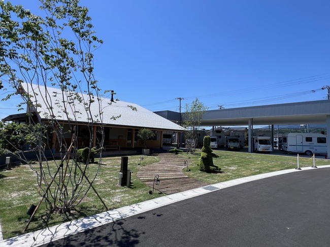 CAMPINGCAR GARDEN(三島ダイハツ）